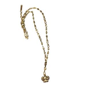 Niquead Gold Dainty crown Pendant Necklace